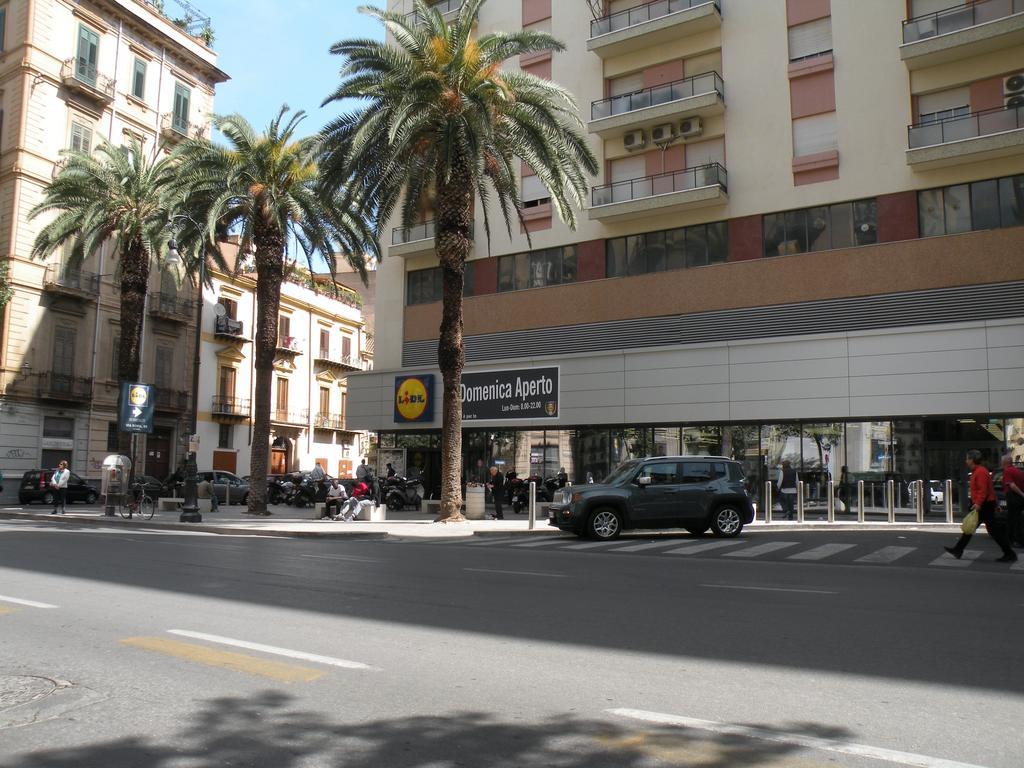Hostel Josef Palermo Exterior photo